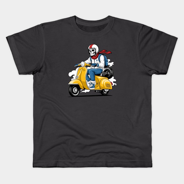 Scooter never dies yellow Kids T-Shirt by creative.z